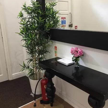 Apartment Pritchard Place *