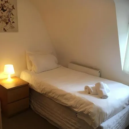 Apartment Pritchard Place *